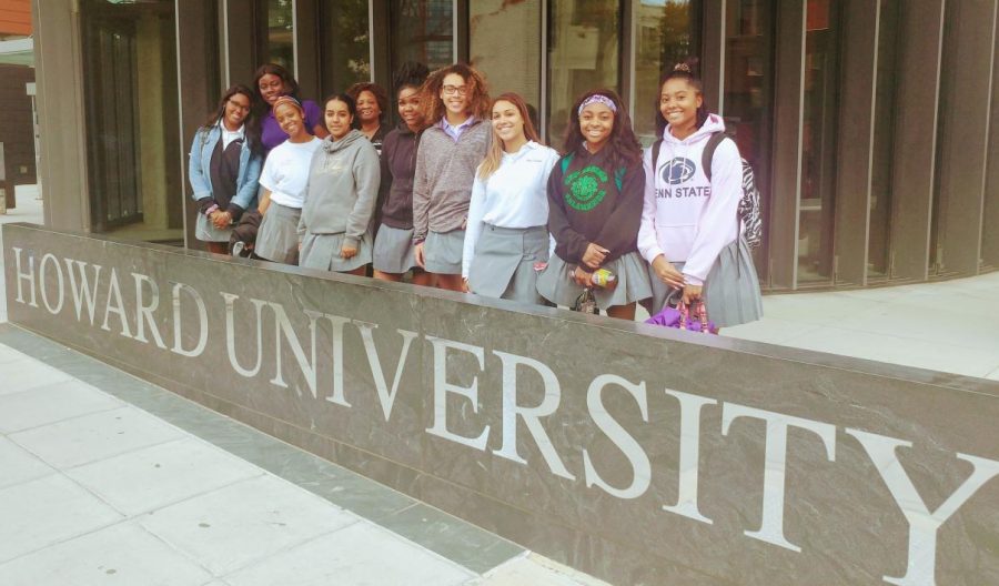 Seniors from Onyx Club visiting Howard University