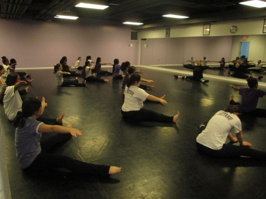 LOTAs+warming+up+before+dance+class.